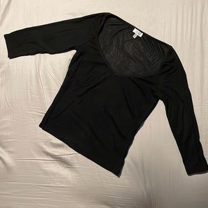 Tobi, Size Medium, Scoop Neck, Black